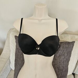 Victoria's Secret Black Underwire Bra 34C